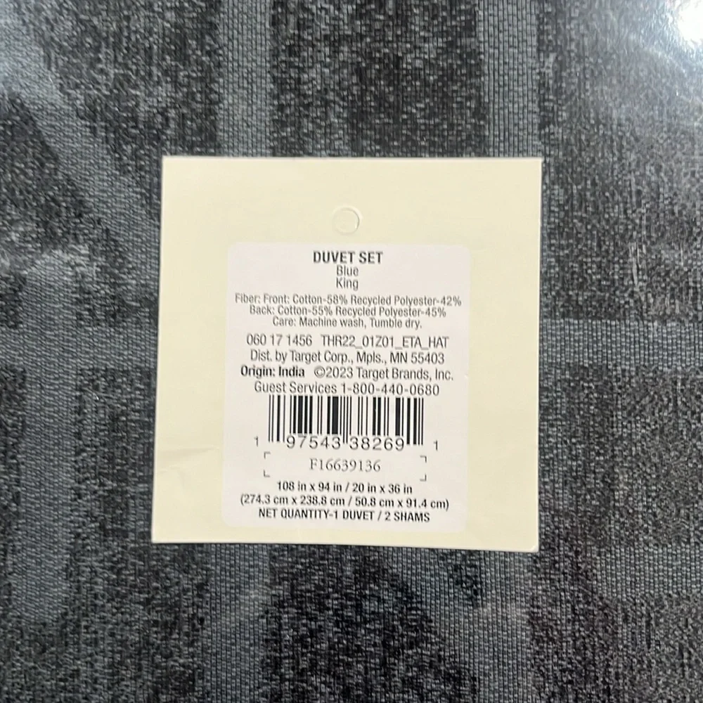 3pc King Luxe Jacquard Duvet Cover and Sham Set Blue - Threshold    NWT
